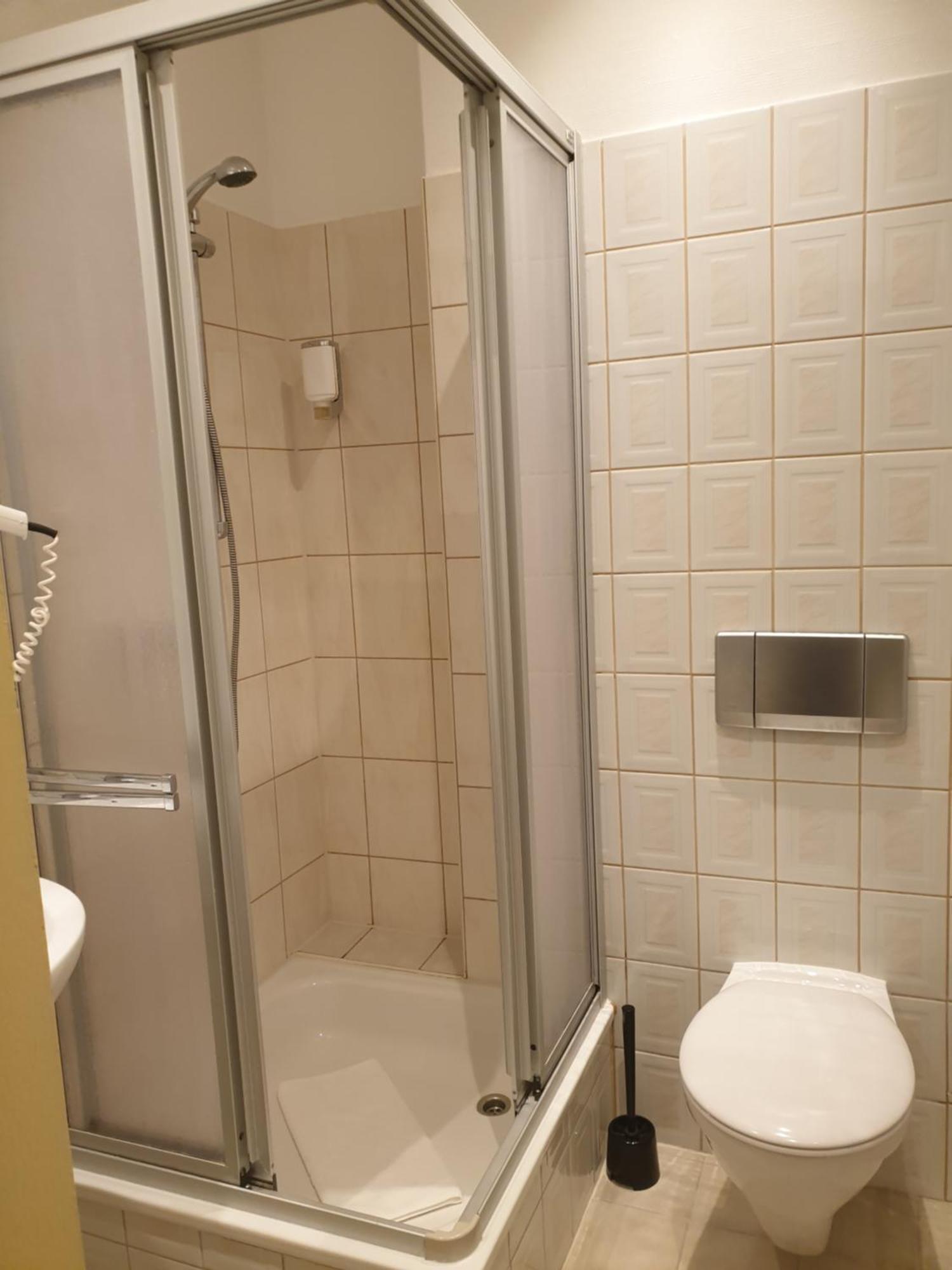 Viadrina Rooms & Apartments Frankfurt-Oder Am Park Im Zentrum Frankfurt  Luaran gambar