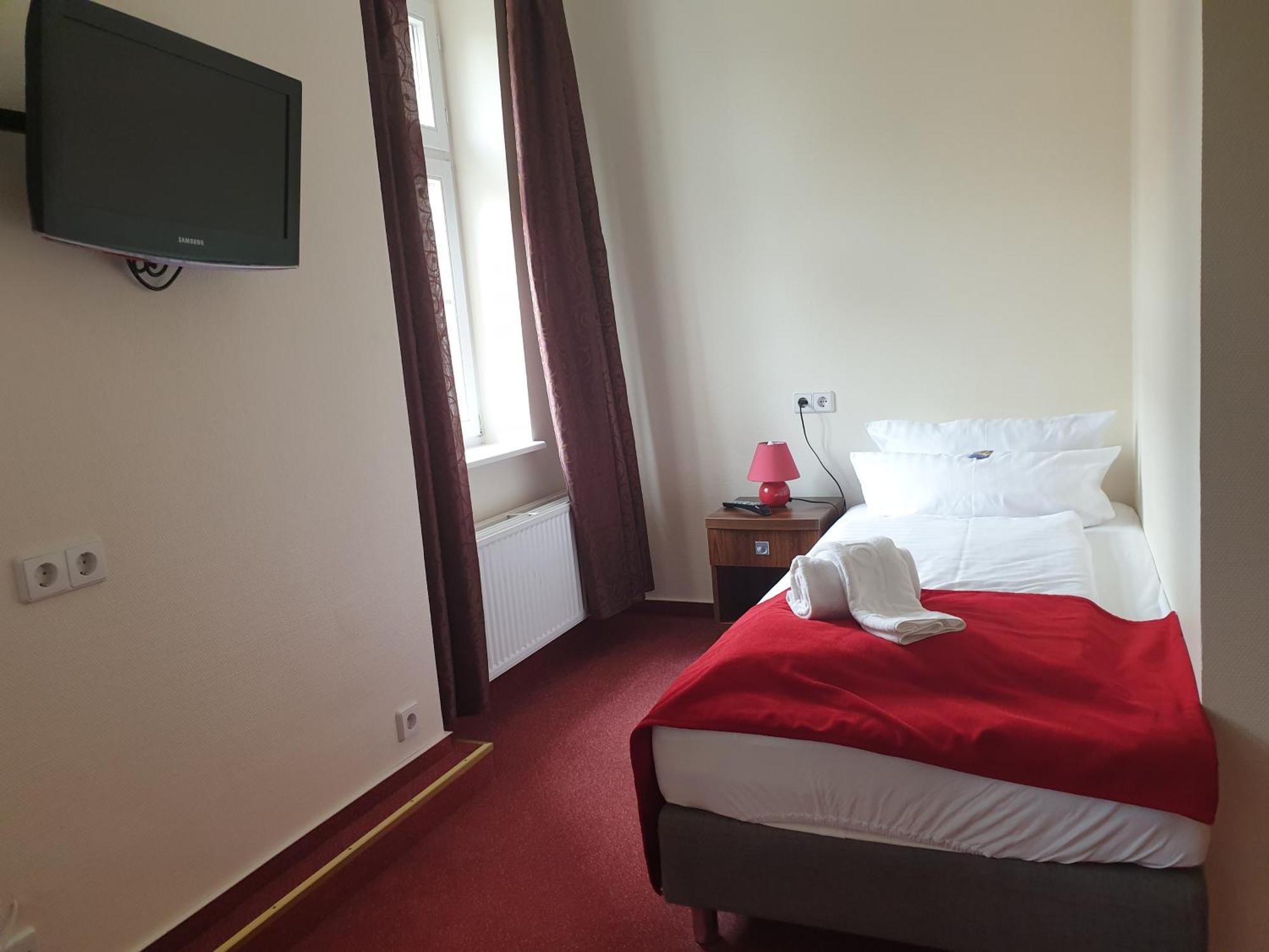 Viadrina Rooms & Apartments Frankfurt-Oder Am Park Im Zentrum Frankfurt  Luaran gambar