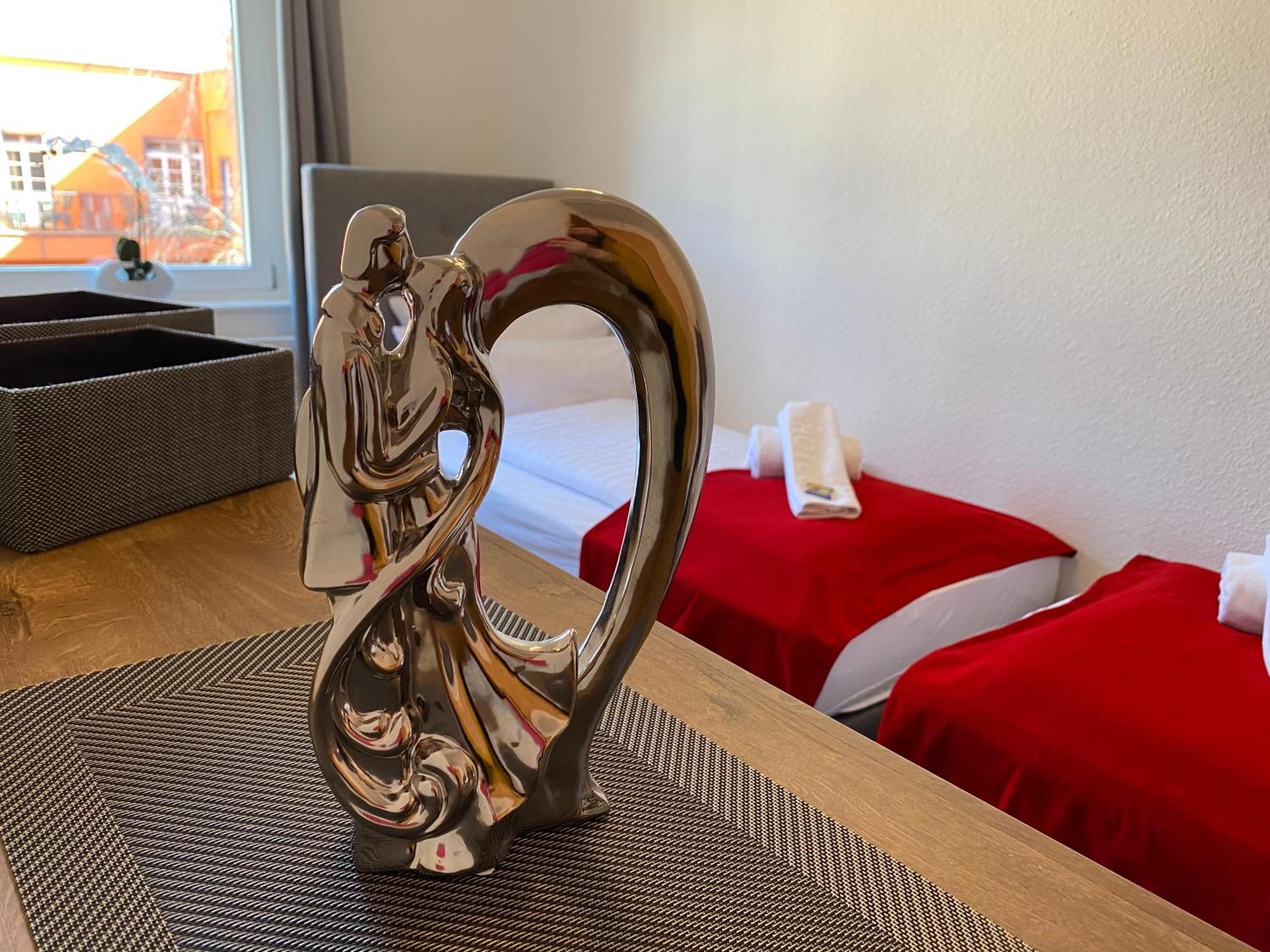 Viadrina Rooms & Apartments Frankfurt-Oder Am Park Im Zentrum Frankfurt  Luaran gambar